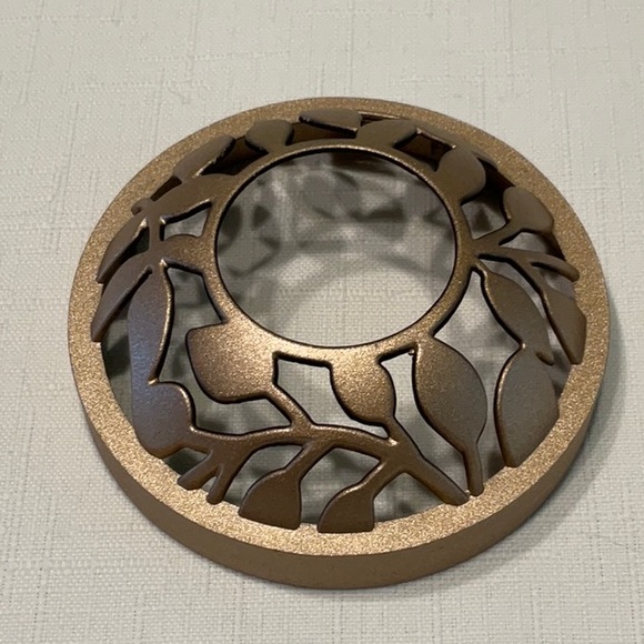 unknown Other - Candle Topper Brushed Gold Color Metal with Leaf Design